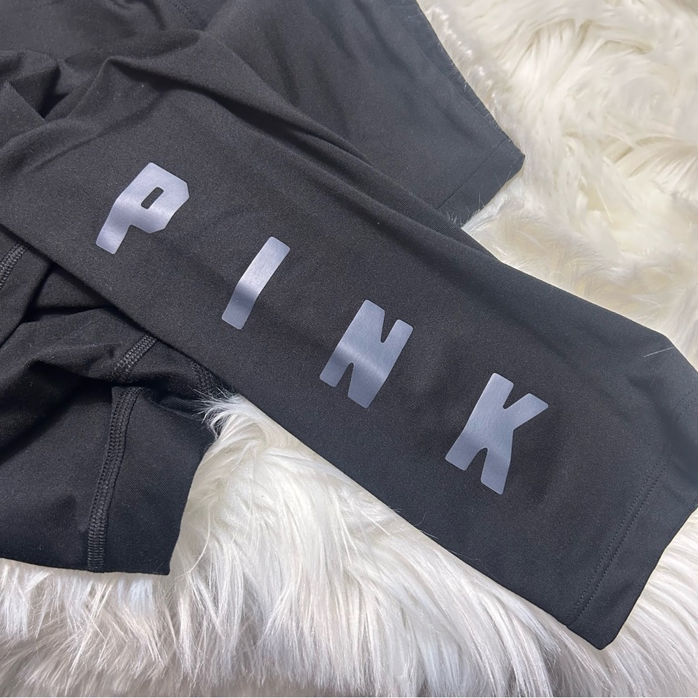 Size Large Cozy Fleece Lined PINK Victoria’s Secret Leggings E2 - Picture 2 of 3